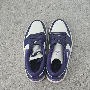 Nike Purple and White Women's Sneakers